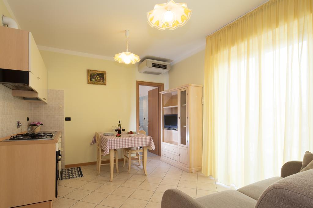 Residence Tre Trilo&Suites ริมินี ภายนอก รูปภาพ