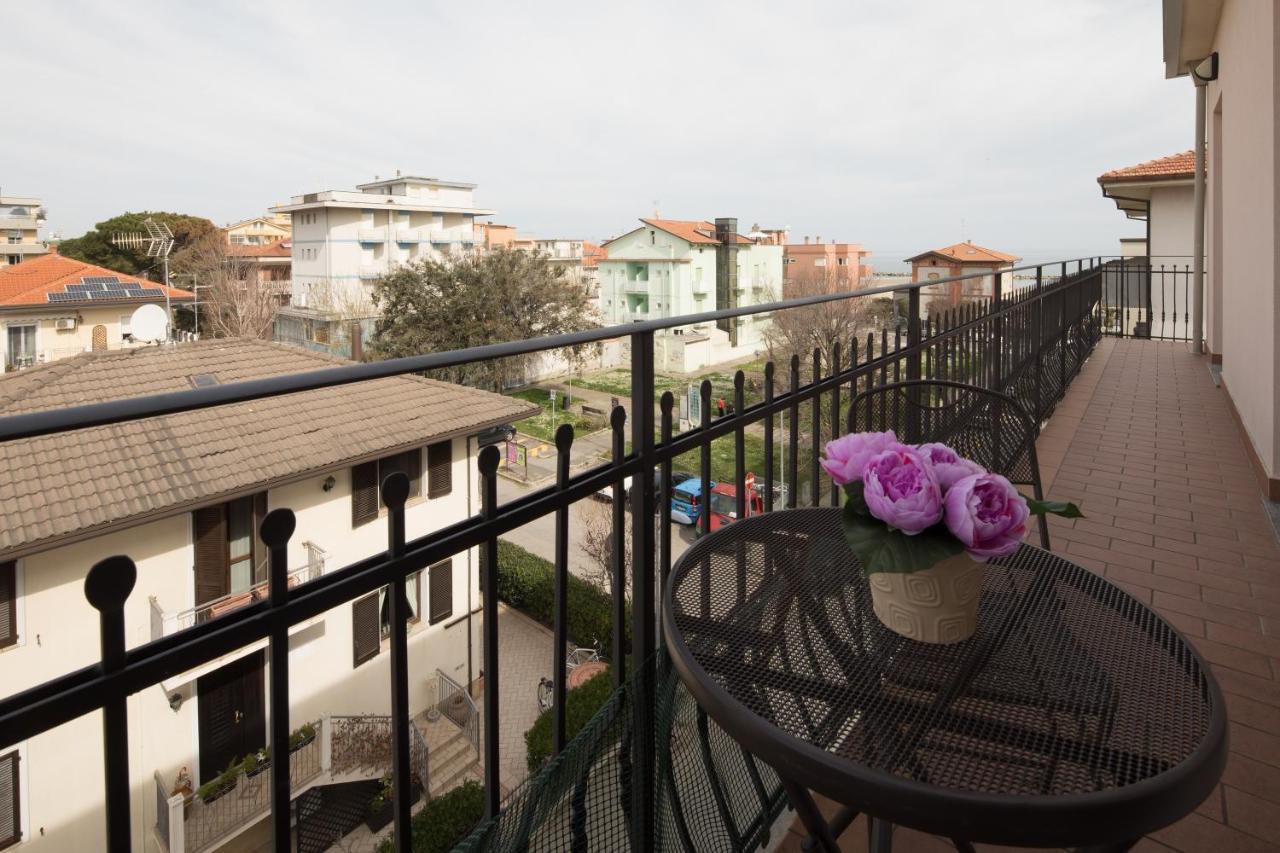 Residence Tre Trilo&Suites ริมินี ภายนอก รูปภาพ