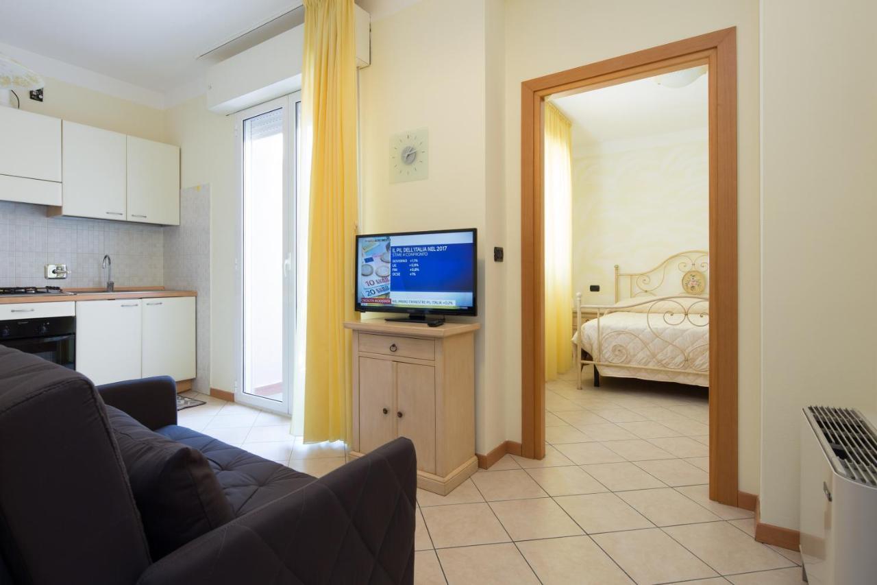 Residence Tre Trilo&Suites ริมินี ภายนอก รูปภาพ
