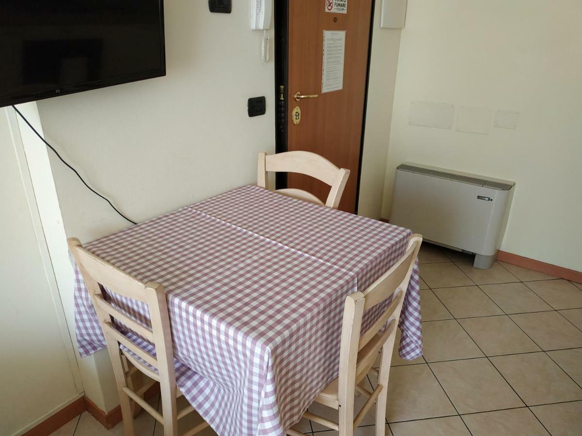Residence Tre Trilo&Suites ริมินี ภายนอก รูปภาพ